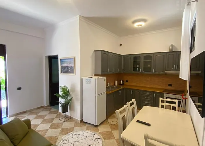 Laura Hotel Velipojë